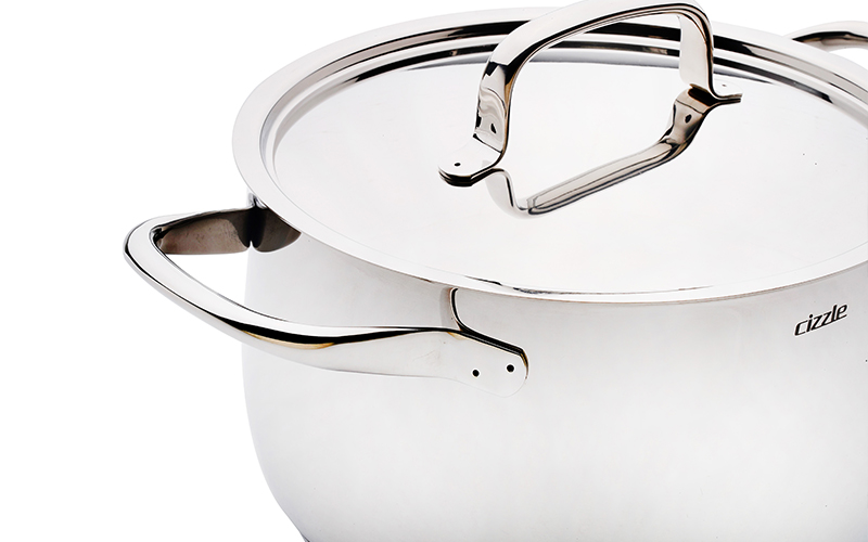 不锈钢空心手柄，触感细腻轻便